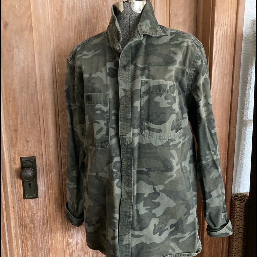 U.S. Army Jacket Button Down Camouflage Men’s Size Large